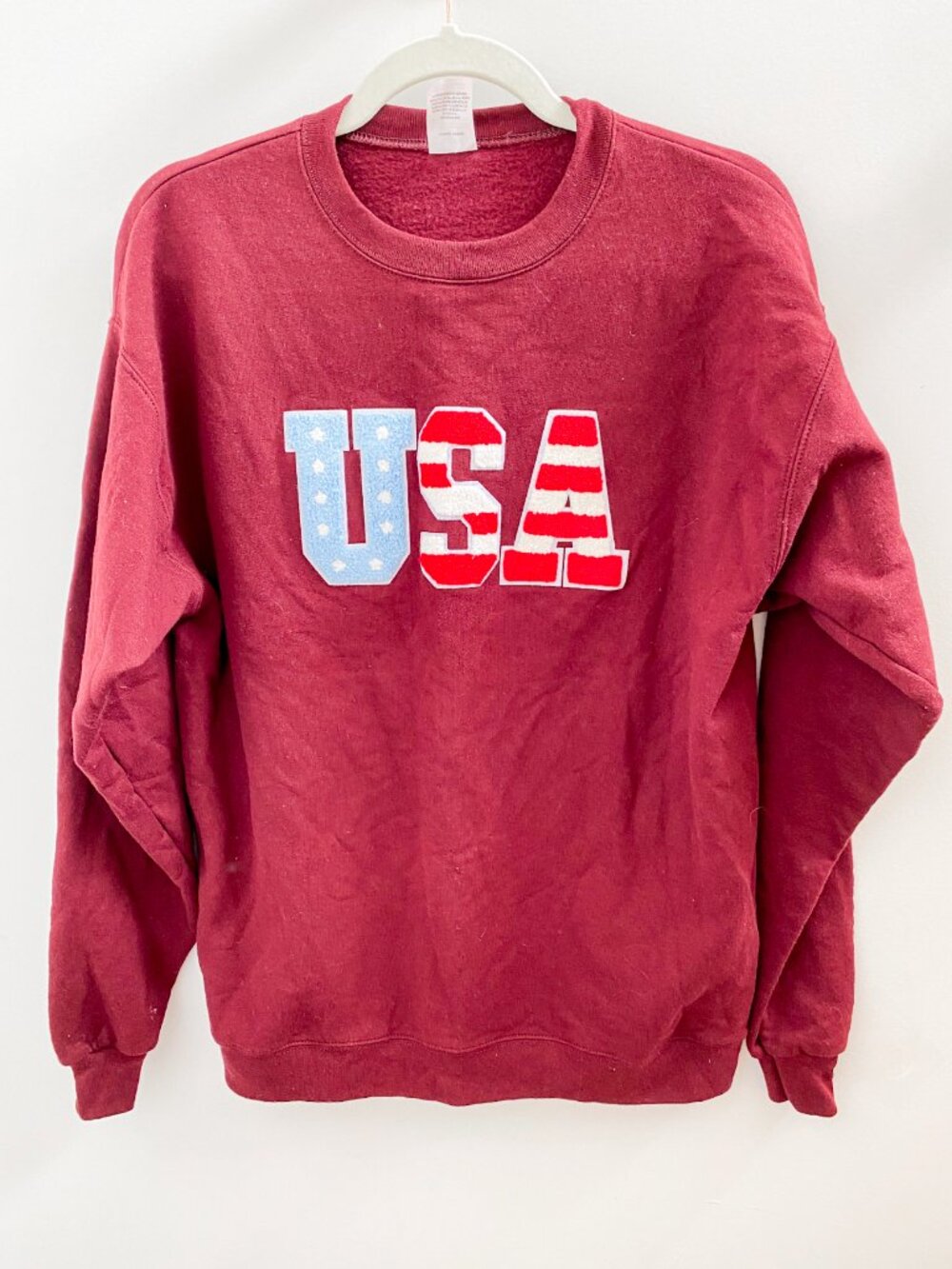 Stars and Stripes USA Chenille Patch Sweatshirt - Size Medium